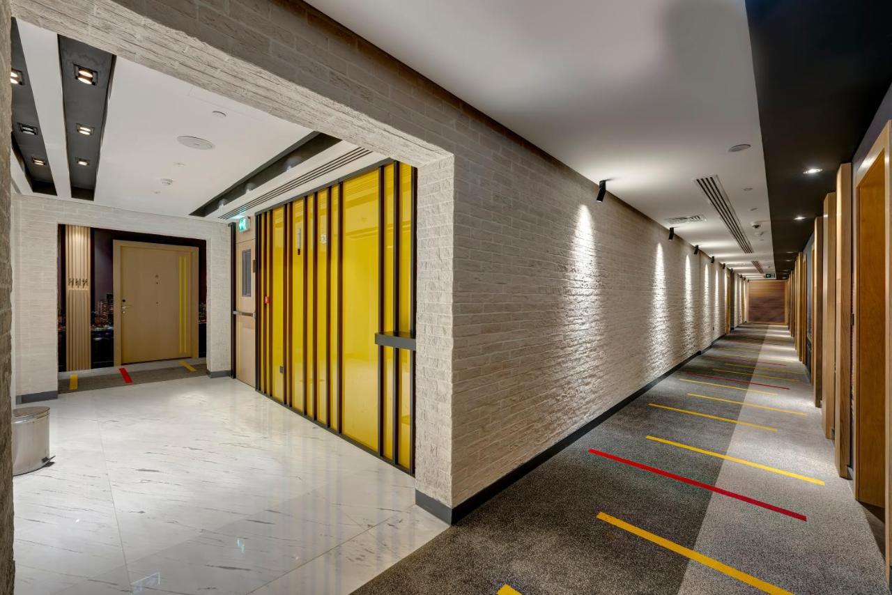 Urban Al Khoory Hotel Дубай Екстериор снимка