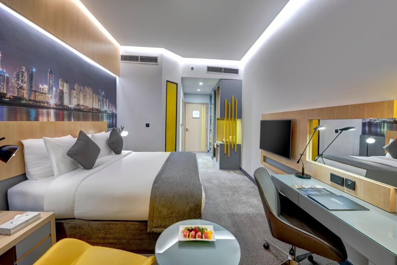 Urban Al Khoory Hotel Дубай Екстериор снимка