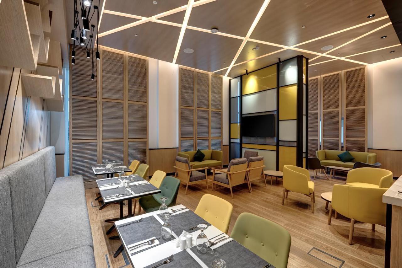 Urban Al Khoory Hotel Дубай Екстериор снимка