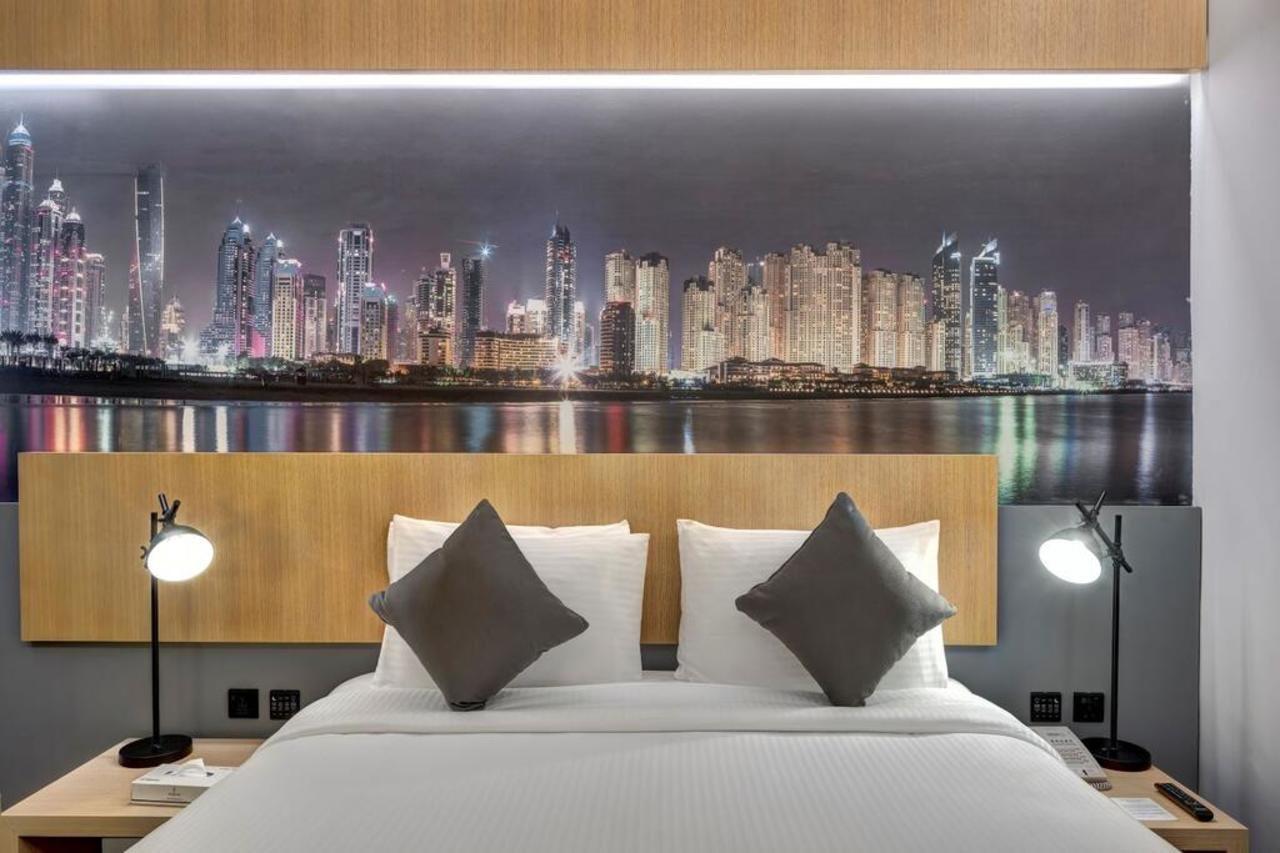 Urban Al Khoory Hotel Дубай Екстериор снимка