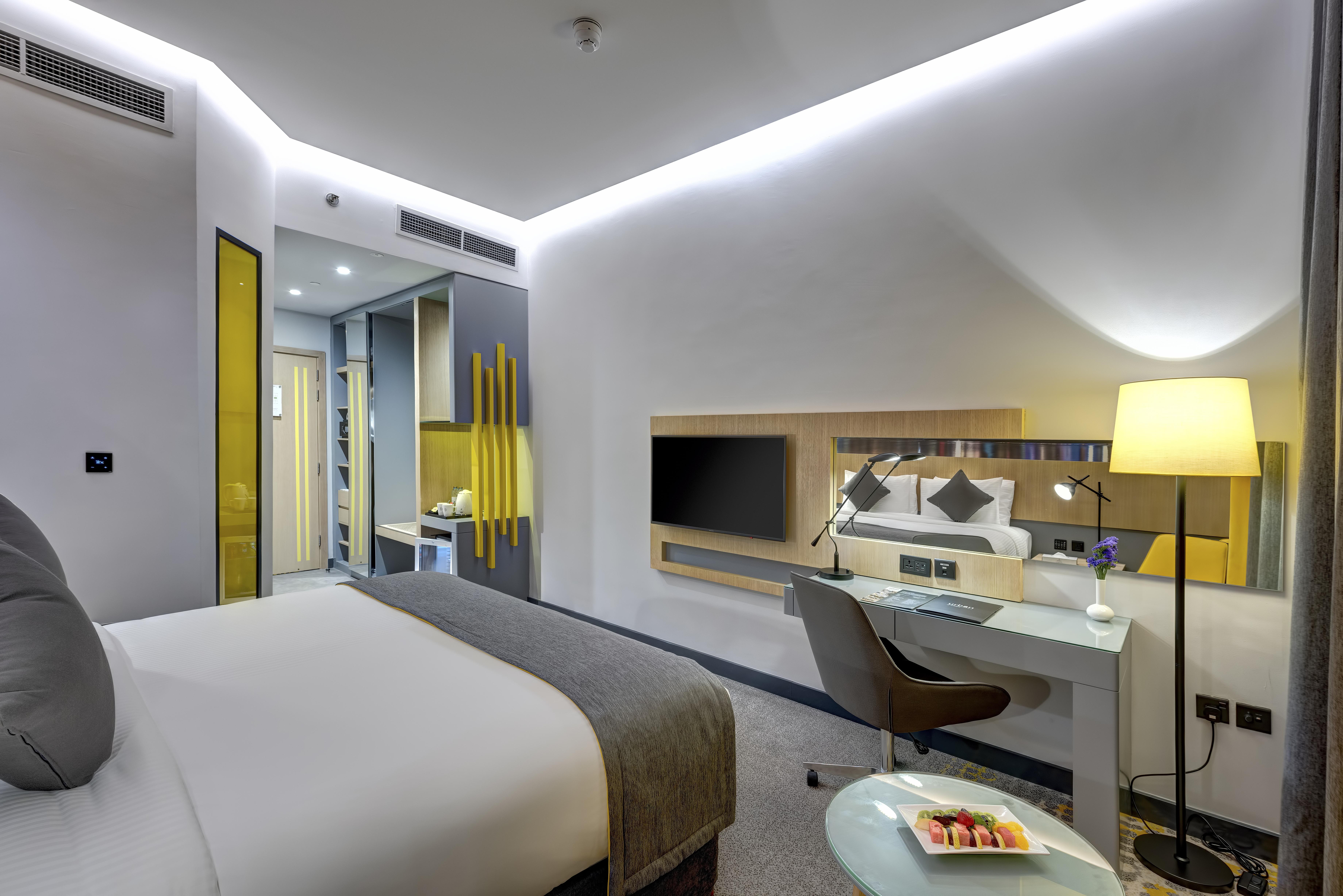 Urban Al Khoory Hotel Дубай Екстериор снимка