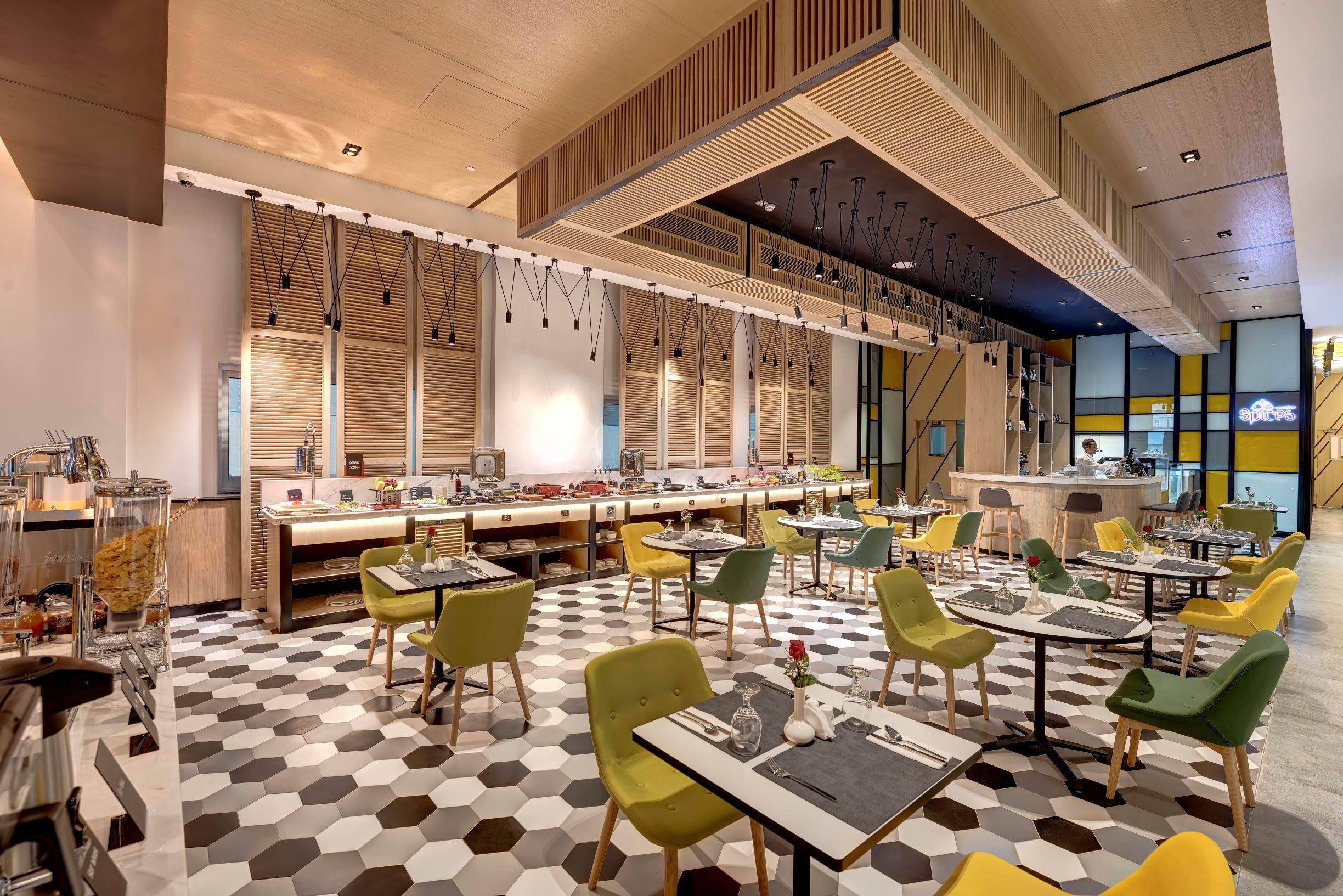 Urban Al Khoory Hotel Дубай Екстериор снимка