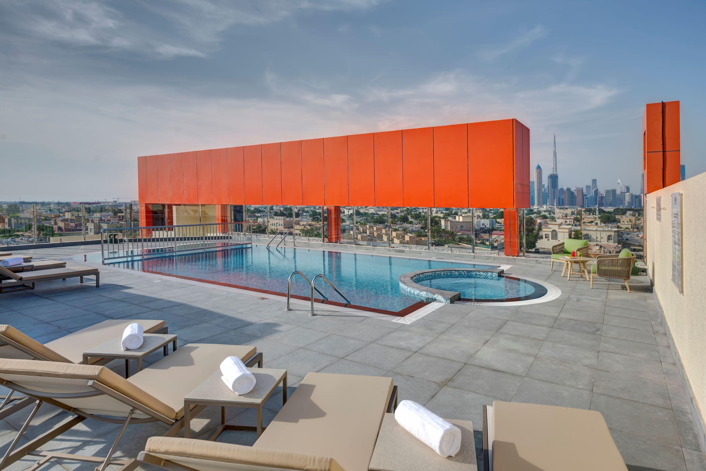 Urban Al Khoory Hotel Дубай Екстериор снимка